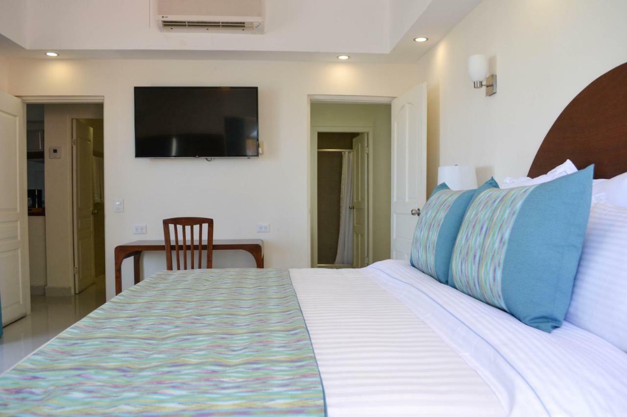 The Westmarine Waterfront 4* La Paz